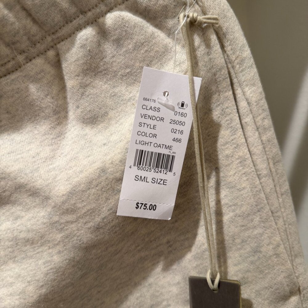 Combo Set Fear of God Essentials Light Oat T-shirt & Shorts BNWT Authentic ✅ - Picture 8 of 9
